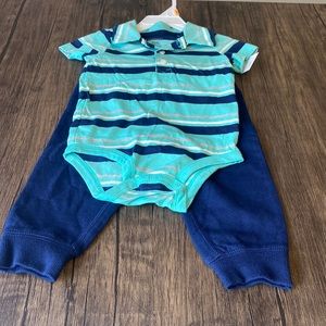 Carter’s 2 piece set